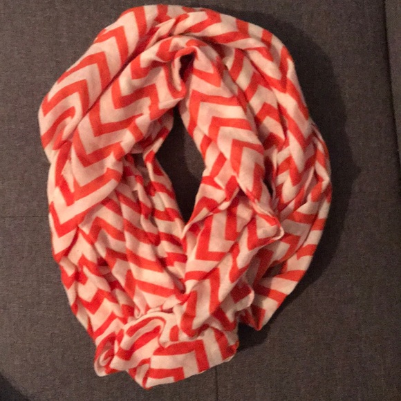 Scarves - Picture 4 of 4
